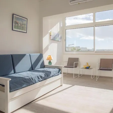 Apartment A28 - The Sea Wink Studio