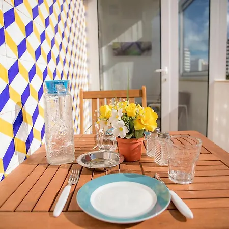 Apartment A28 - The Sea Wink Studio