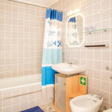 A28 - The Sea Wink Studio *